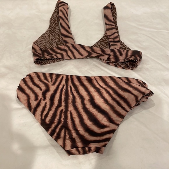 Acacia girls honey swimwear bikini tan and brown animal print size L - Picture 4 of 6